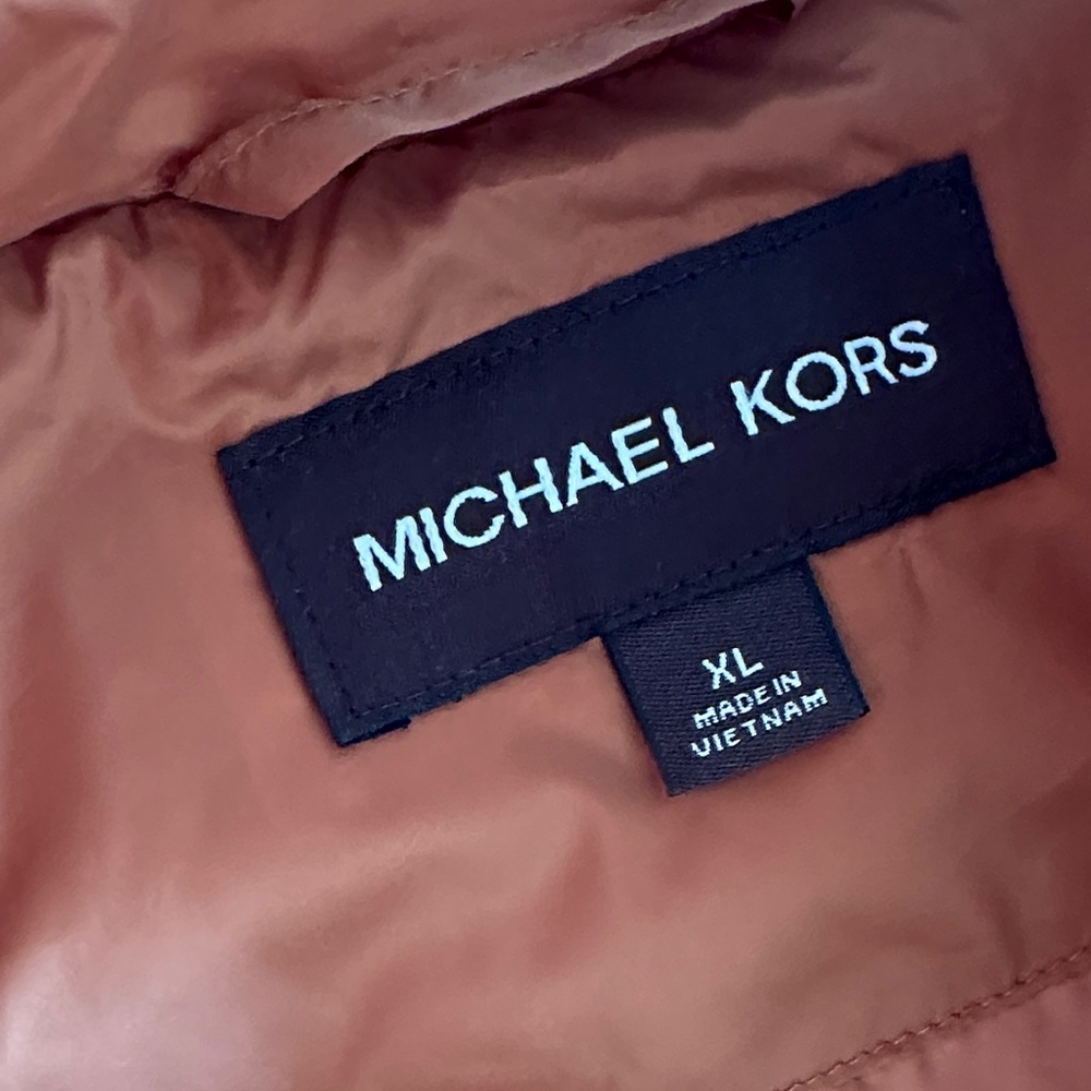 Michael Kors Copper Puffer Vest - Picture 3 of 10